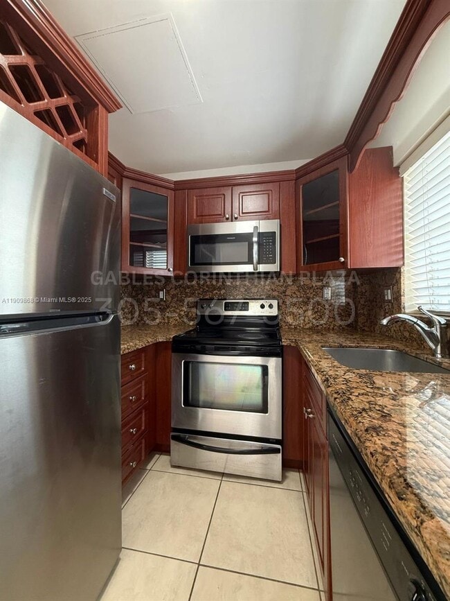 Building Photo - 22 Salamanca Ave