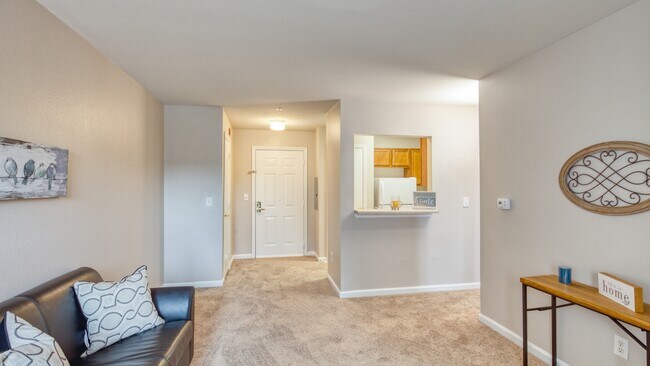 Apartamentos para personas mayores Sandston Plateau - Zona de estar - Sandston Plateau Senior Apartments