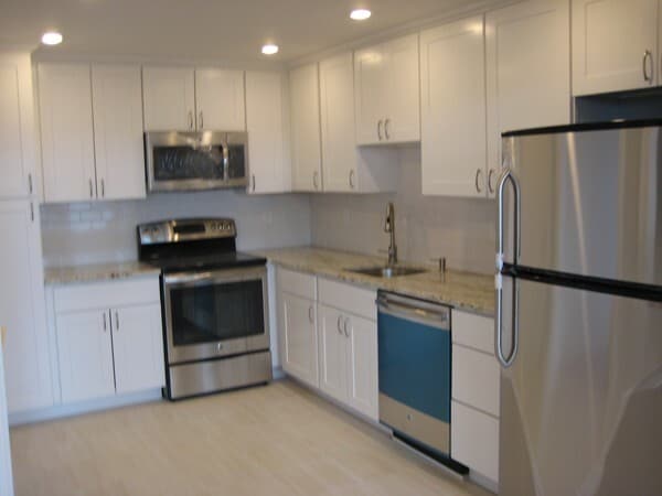 Foto del edificio - 2 Hammond Pond Pkwy