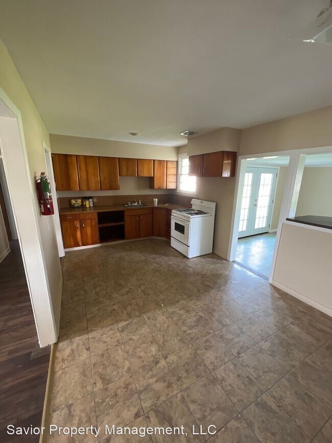 Building Photo - 3 br, 1 bath House - 508 Elysian Drive