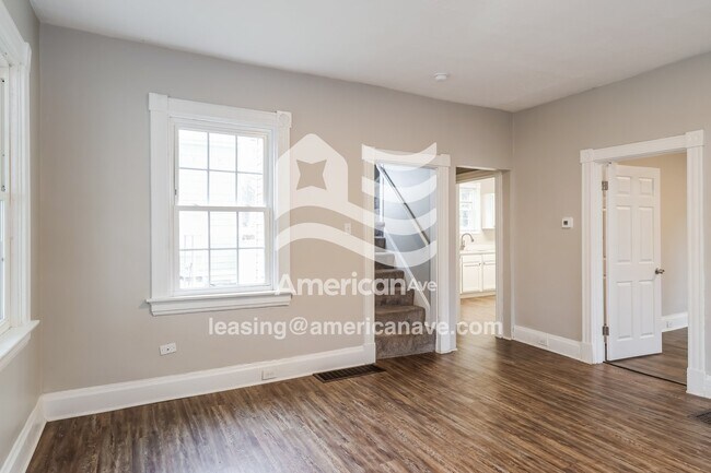 Foto del edificio - 5206 Ravenna St