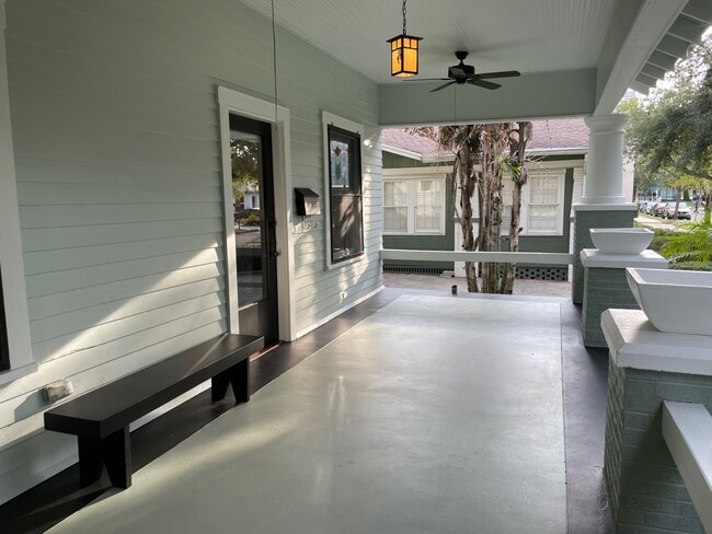 Large front porch - 2114 W Marjory Ave