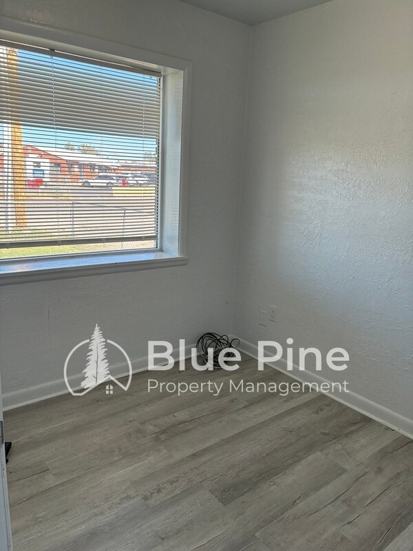 Foto del edificio - 3372 E Iona Rd