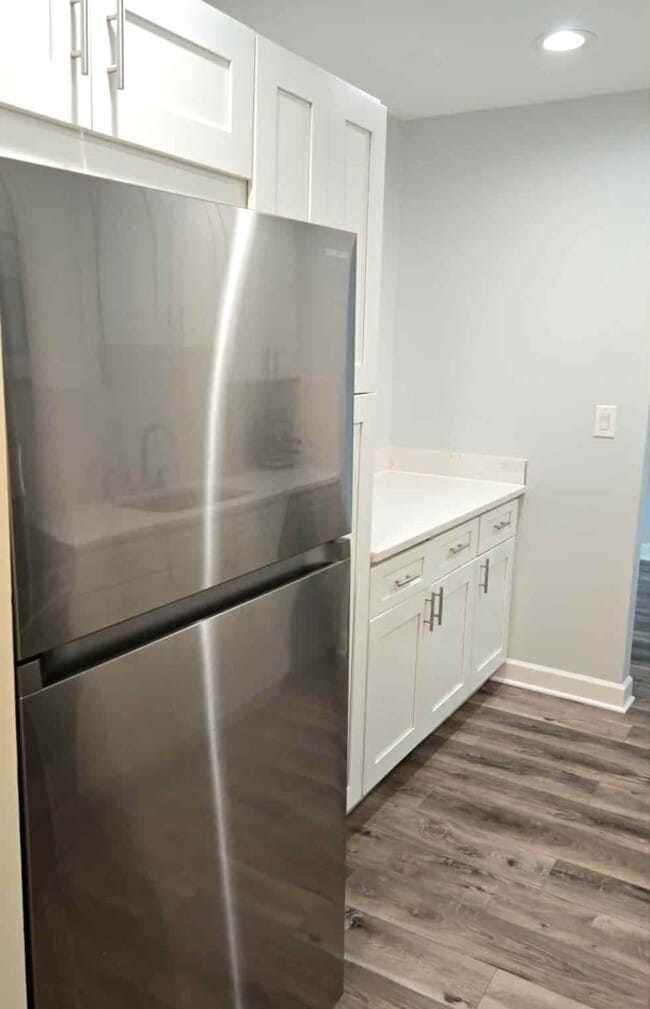 Foto del edificio - 5001 Carriage Way Dr