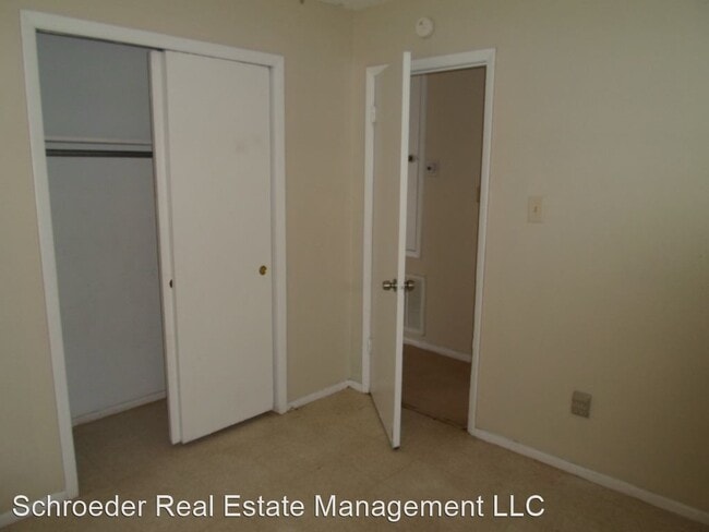 Building Photo - 3 br, 1.5 bath House - 2532 West David Drive