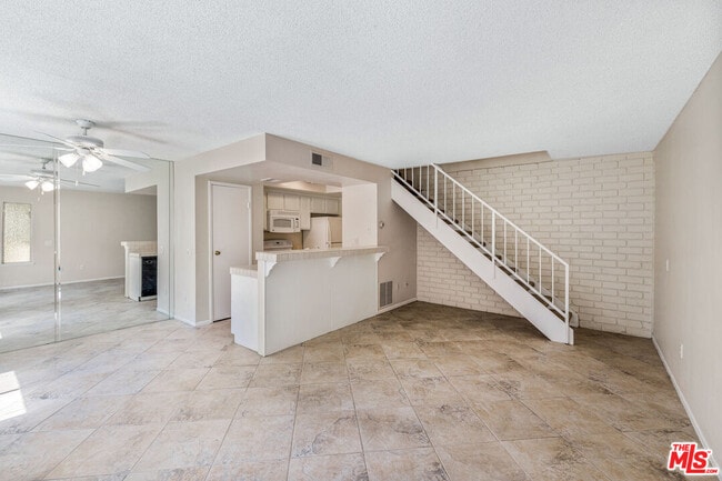 Foto del edificio - 72669 Eagle Rd