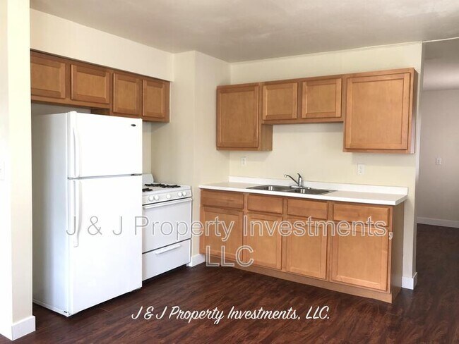 Foto del edificio - 283 Hazelwood Dr