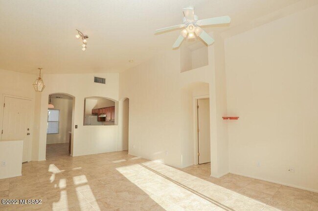 Foto del edificio - 9258 E Muleshoe St