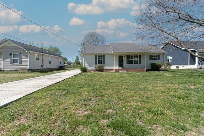 Building Photo - 1811 Harbor Dr