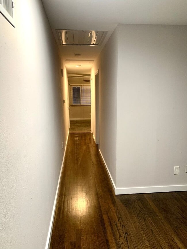 Building Photo - Arnold 1 bedroom pet friendly with shared ...