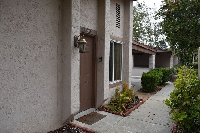 Foto del edificio - Coastal-Inspired Rancho Bernardo Retreat (92128)