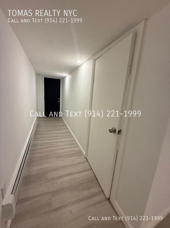 Foto del edificio - 1870 Hunt Ave