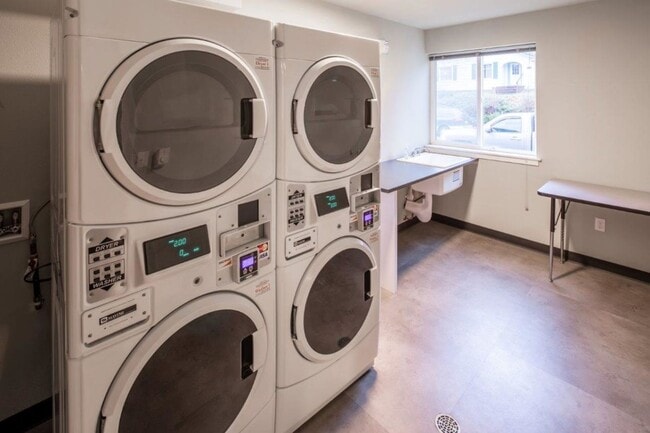 Interior Photo - Cantor Studios