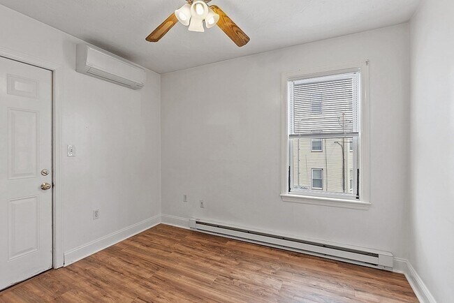 Foto del edificio - 168-170 Spruce St