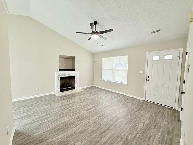 Foto del edificio - 4504 Biesterfield Dr