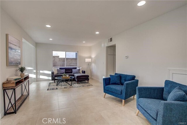 Building Photo - 51 Bennington