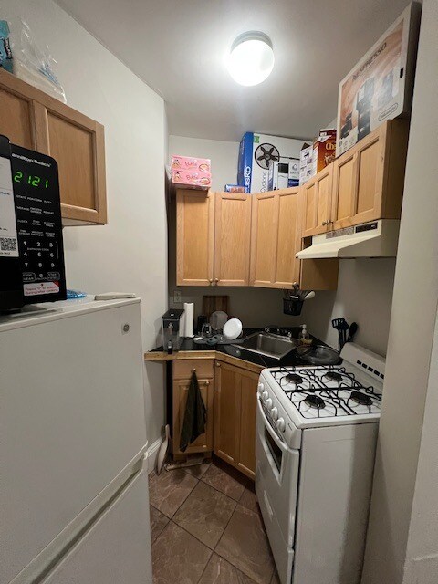 Foto del edificio - 38 Hemenway St