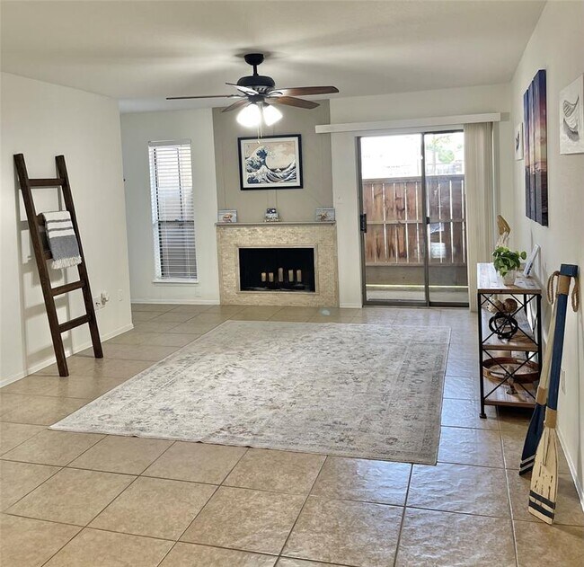 Building Photo - 3300 Pebblebrook Dr
