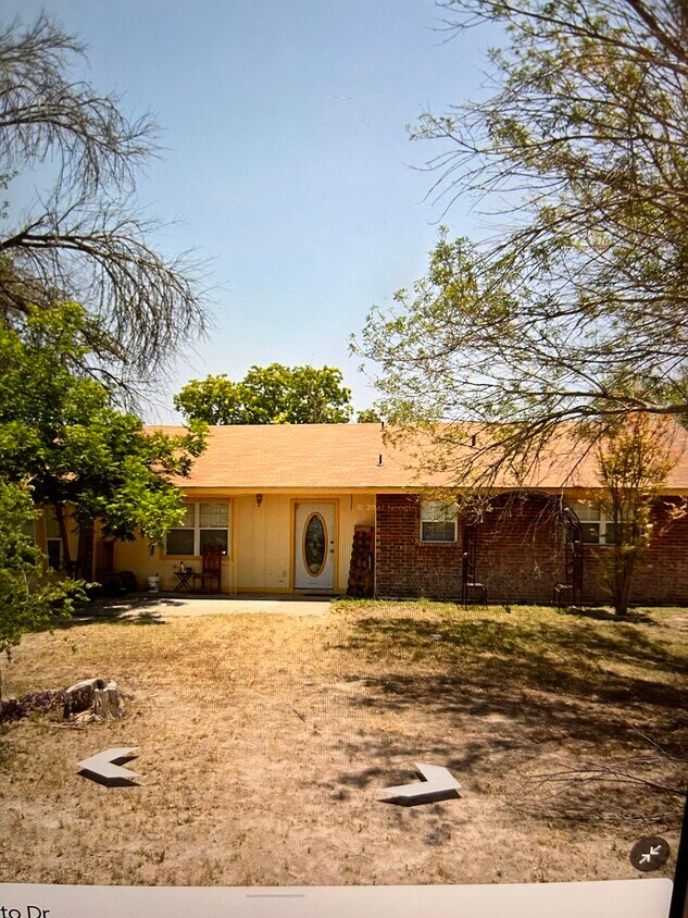 116 Palo Alto Dr, Del Rio, TX 78840 House Rental in Del Rio, TX