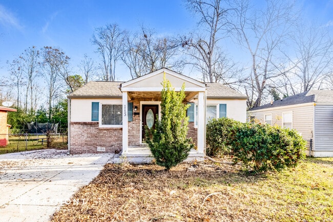 Building Photo - 1153 14th Pl SW