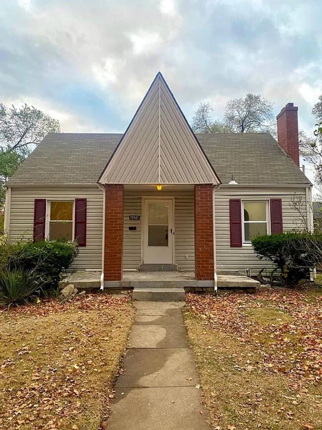 Building Photo - 6626 Brooklyn Ave