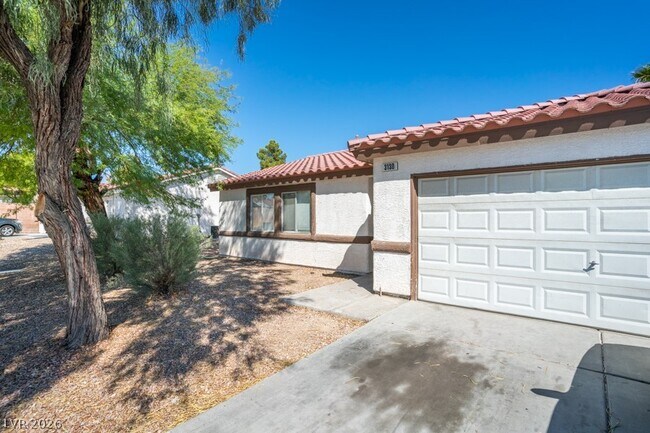 Foto del edificio - 3130 Meadow Flower Ave