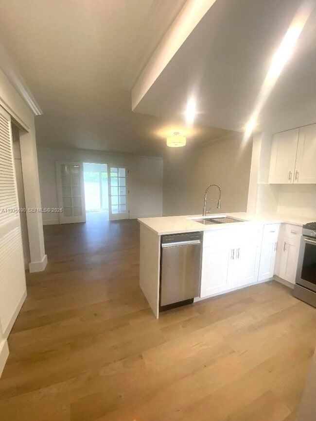 Building Photo - 8650 SW 67th Ave