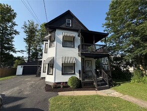 Building Photo - 26 Paris Rd