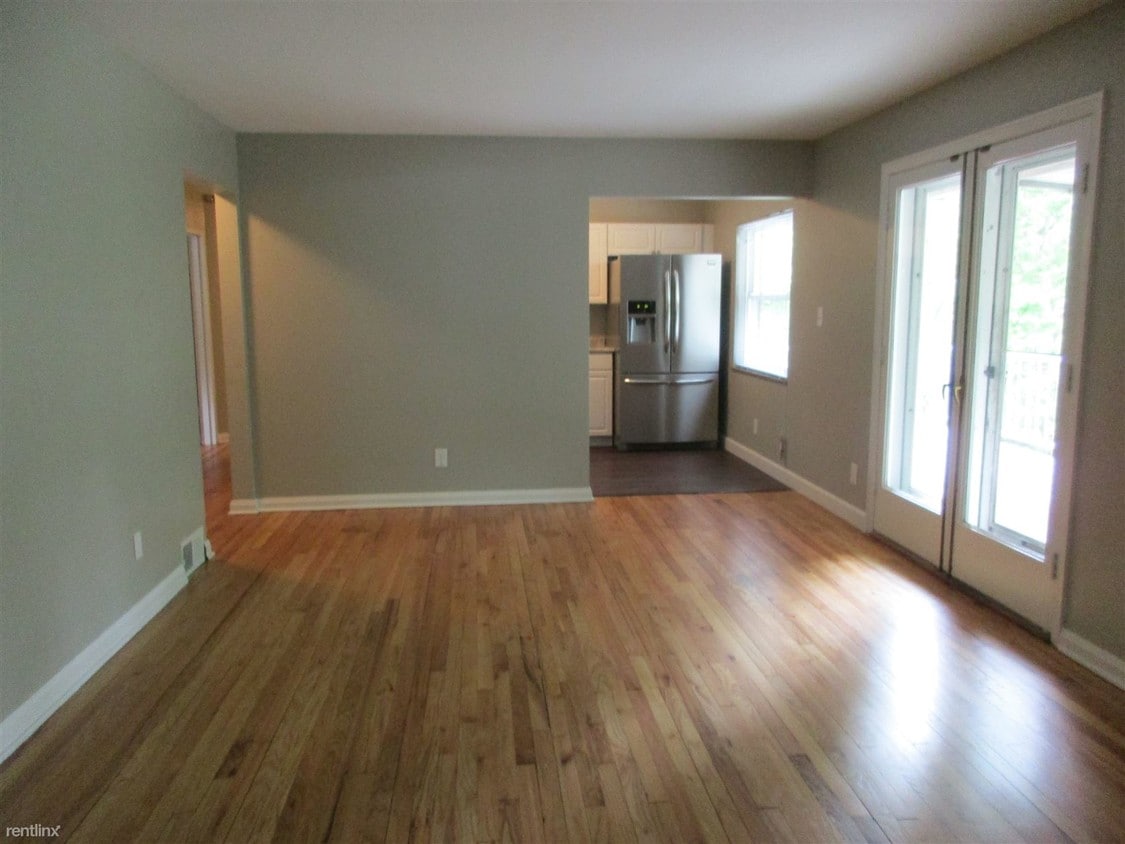 2591 Charing Rd, Upper Arlington, OH 43221 Condo for Rent in Upper