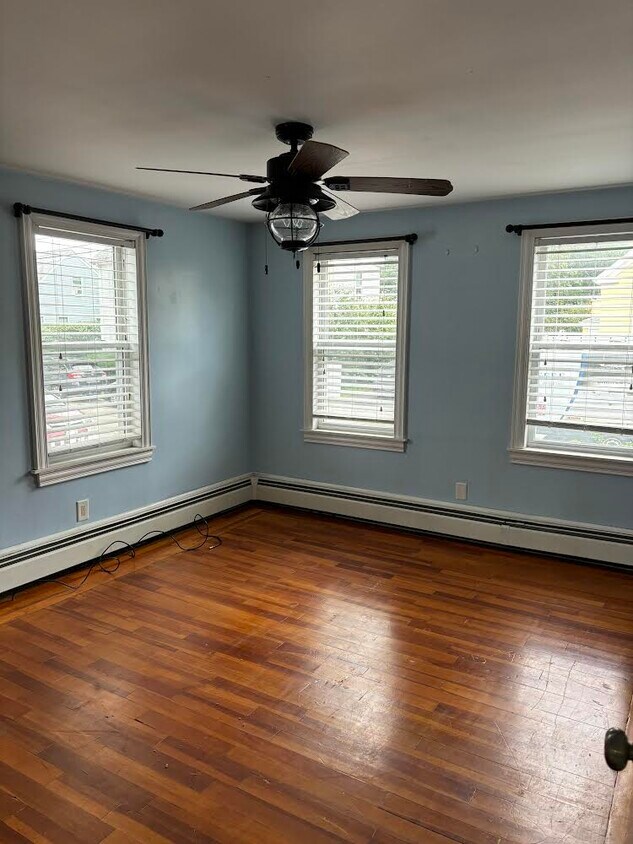 Building Photo - 46 Mount Hope Ave