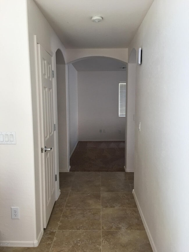 Building Photo - 15366 W Tasha Dr