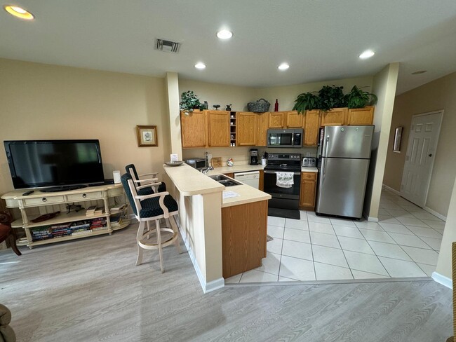 Foto del edificio - 8306 Mulligan Cir