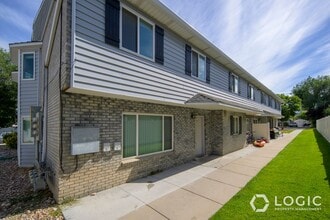 Building Photo - 4520 S 200 E