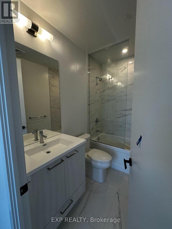 Building Photo - 225 Commerce St