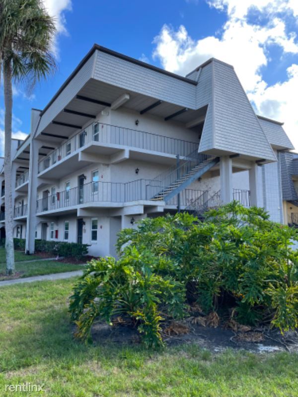 8681 Bardmoor Blvd, Seminole, FL 33777 Condo for Rent in Seminole, FL