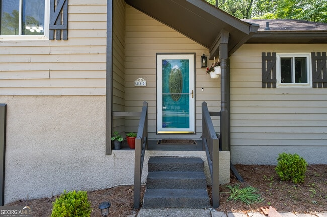 Building Photo - 880 Winfield Ct