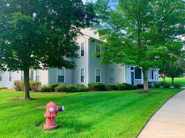 Building Photo - 4413 Inverness St