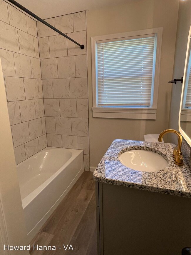 Building Photo - 3 br, 1 bath House - 1842 Springwood Street