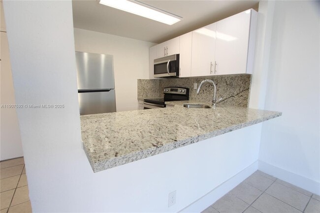 Building Photo - 801 NW 47th Ave