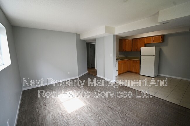 Building Photo - 2142 Upland St