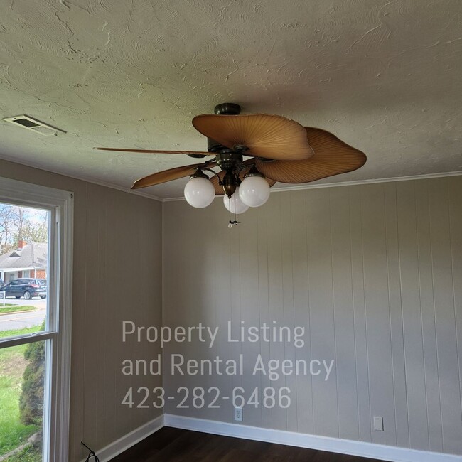 Building Photo - ON HOLD - APPLICATION PENDING - Unavailabl...