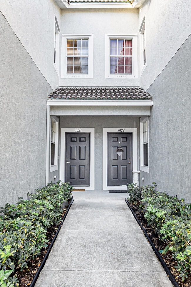 Building Photo - 3021 Grandiflora Dr