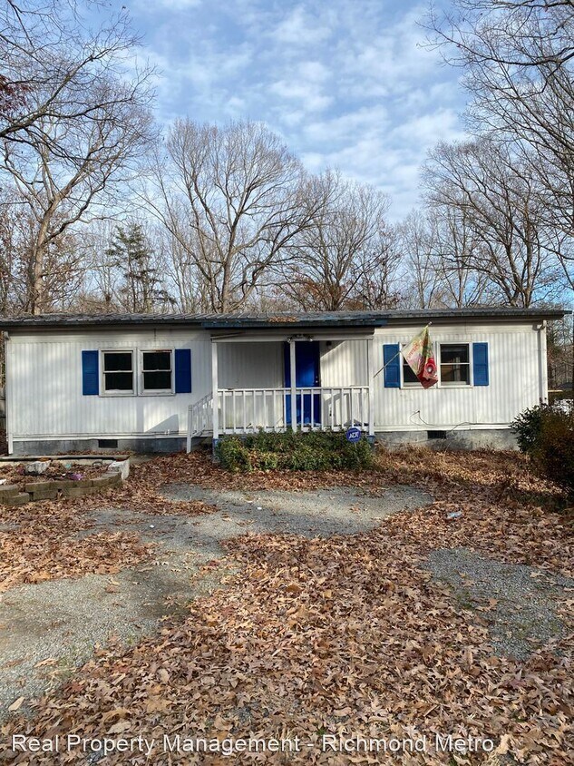 2 br, 1 bath House 3624 Mt Airy Road House Rental in Louisa, VA