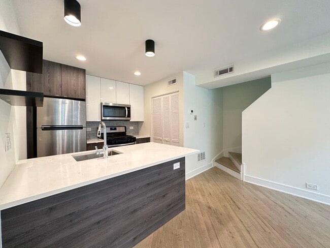 Foto del edificio - 949 W Grace St