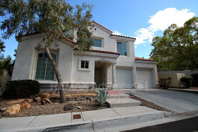 Building Photo - 2124 Desert Pines St