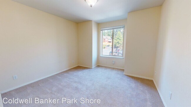 Building Photo - 3 br, 3 bath House - 4713 NW Walgren #105