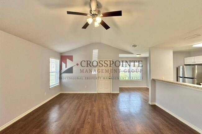 Foto del edificio - 2 Bedroom 2 Bath Duplex at Mansion Creek in Tyler! 1/2 OFF your first full month’s rent!