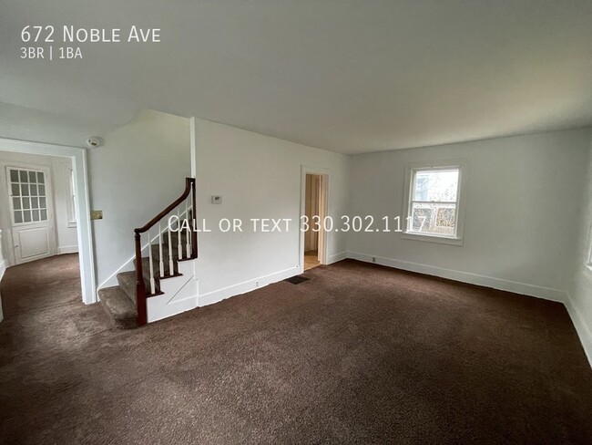 Building Photo - Three bedroom one bathroom home for rent