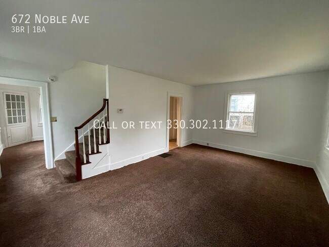 Foto del edificio - Three bedroom one bathroom home for rent