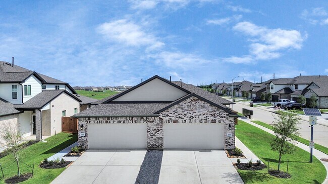 Foto del edificio - 21039 Shore Oak Dr